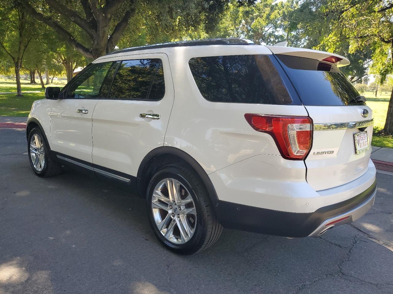 Ford Explorer Limited FWD 2016