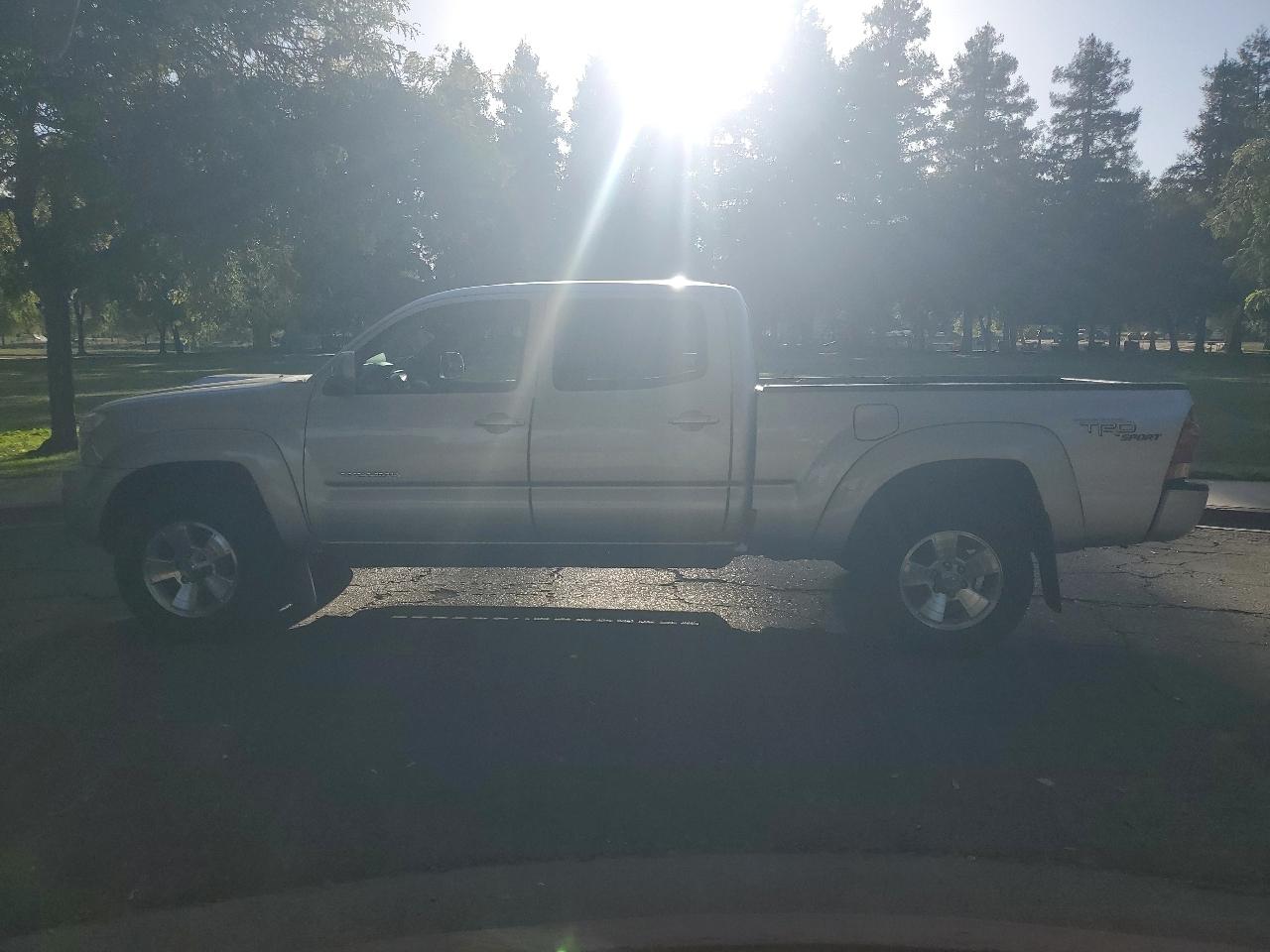 Toyota Tacoma PreRunner Double Cab Long Bed V6 2WD 2006