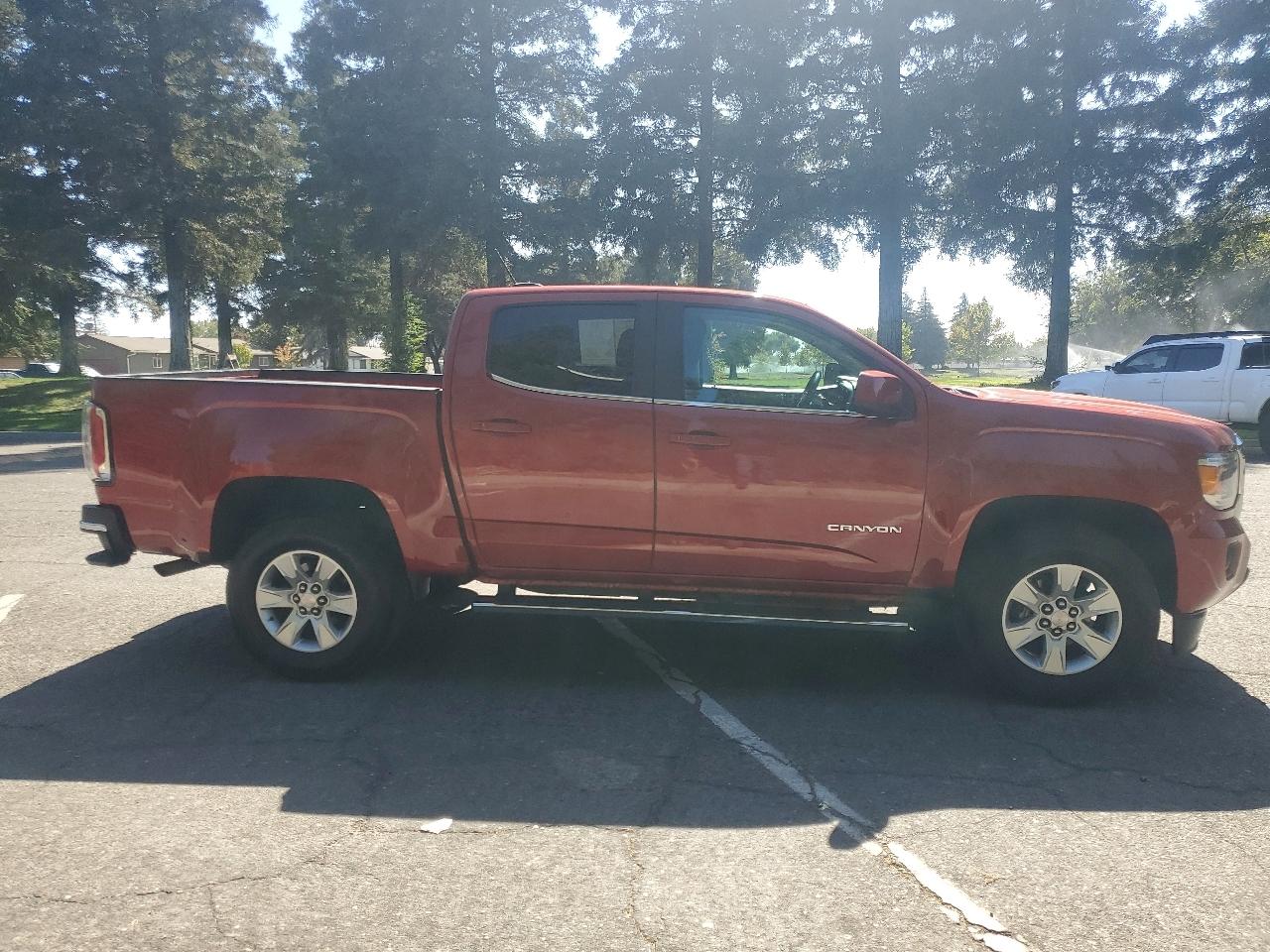 GMC Canyon SLE Crew Cab 2WD Long Box 2016