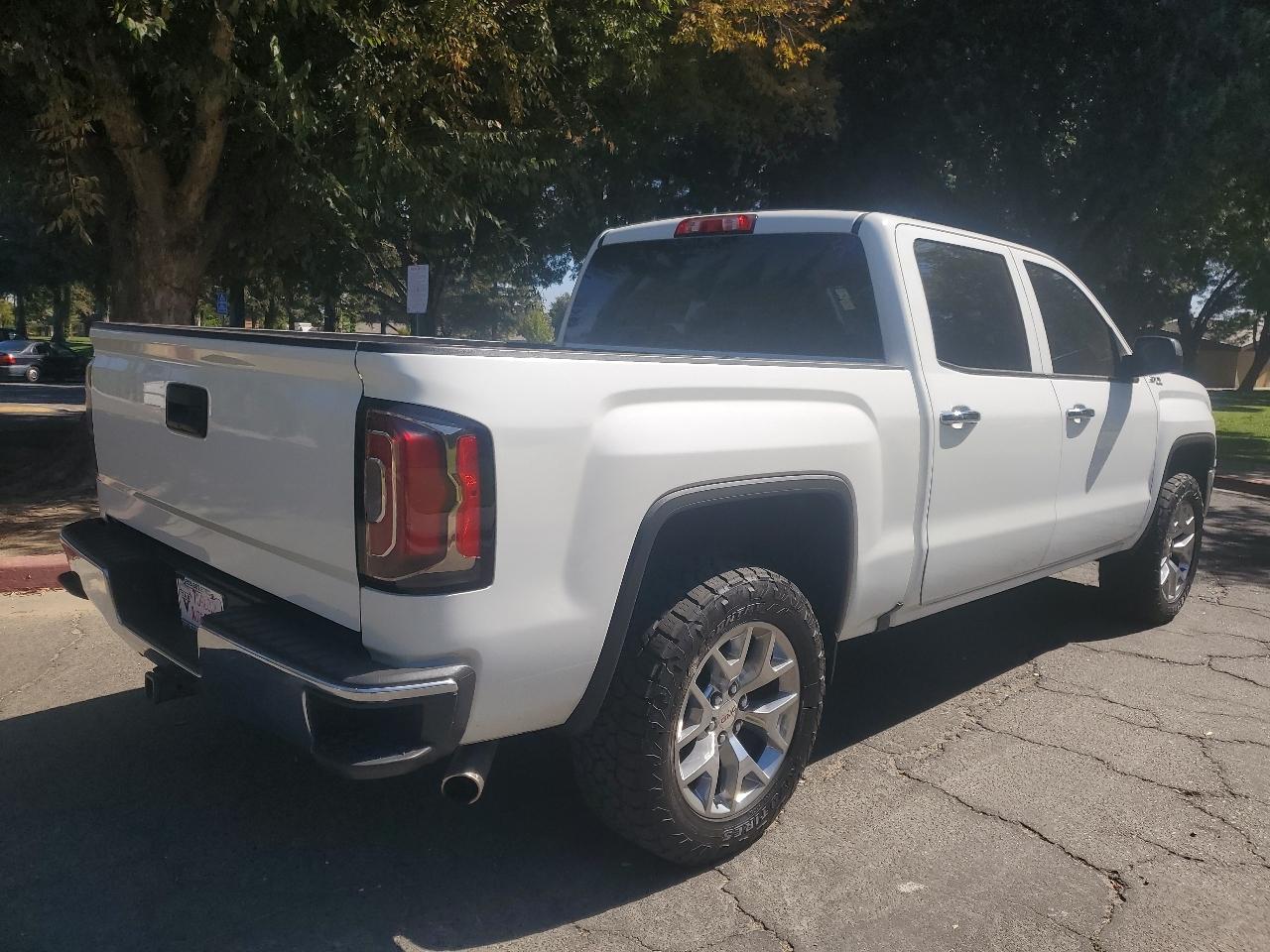 GMC Sierra 1500 SLT Crew Cab Short Box 4WD 2018