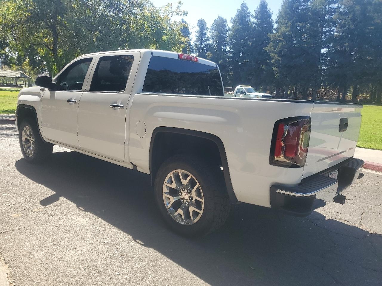 GMC Sierra 1500 SLT Crew Cab Short Box 4WD 2018
