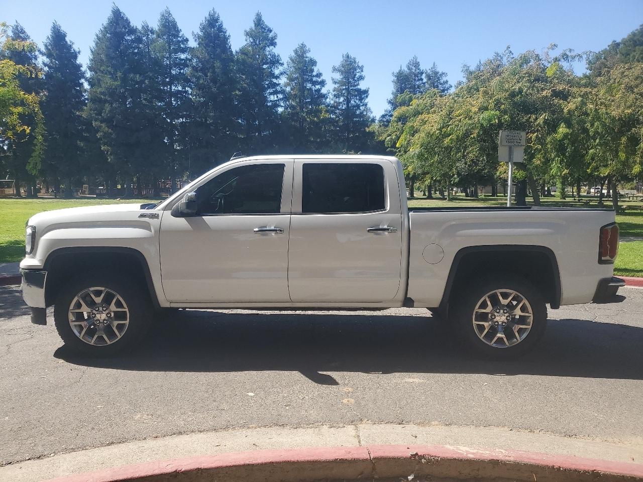 GMC Sierra 1500 SLT Crew Cab Short Box 4WD 2018