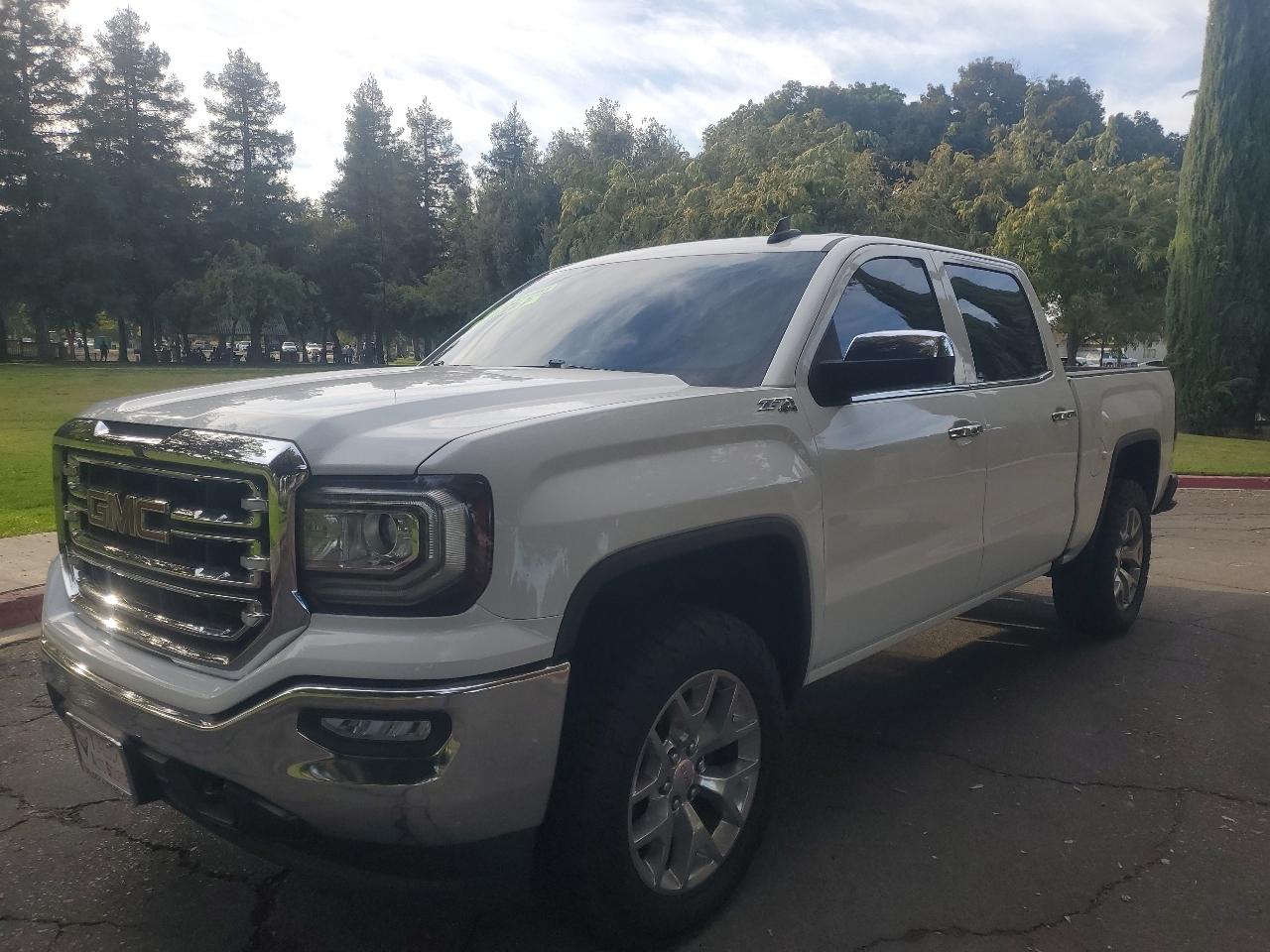 GMC Sierra 1500 4WD Crew Cab 143.5" SLT 2018