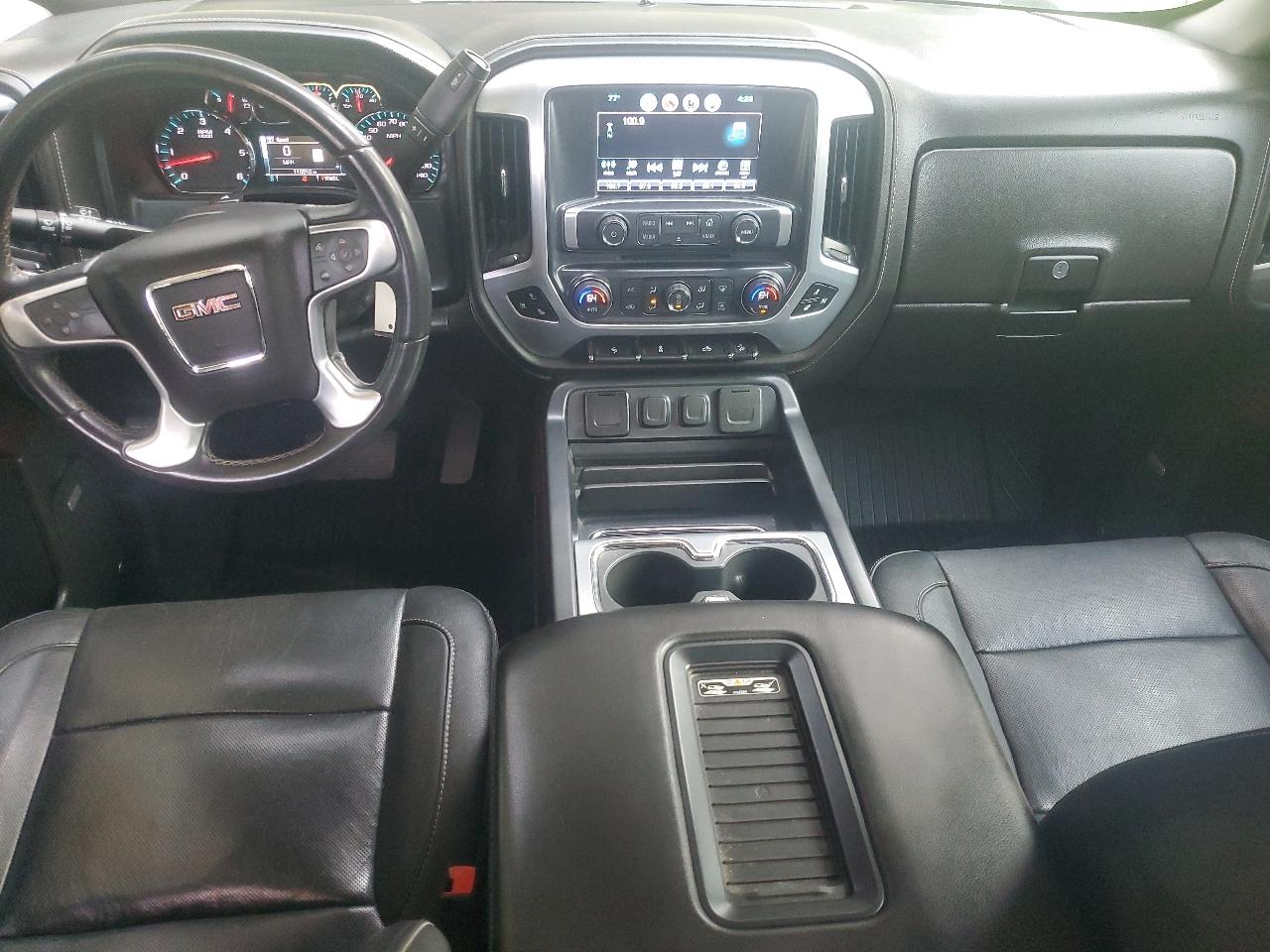 GMC Sierra 1500 4WD Crew Cab 143.5" SLT 2018