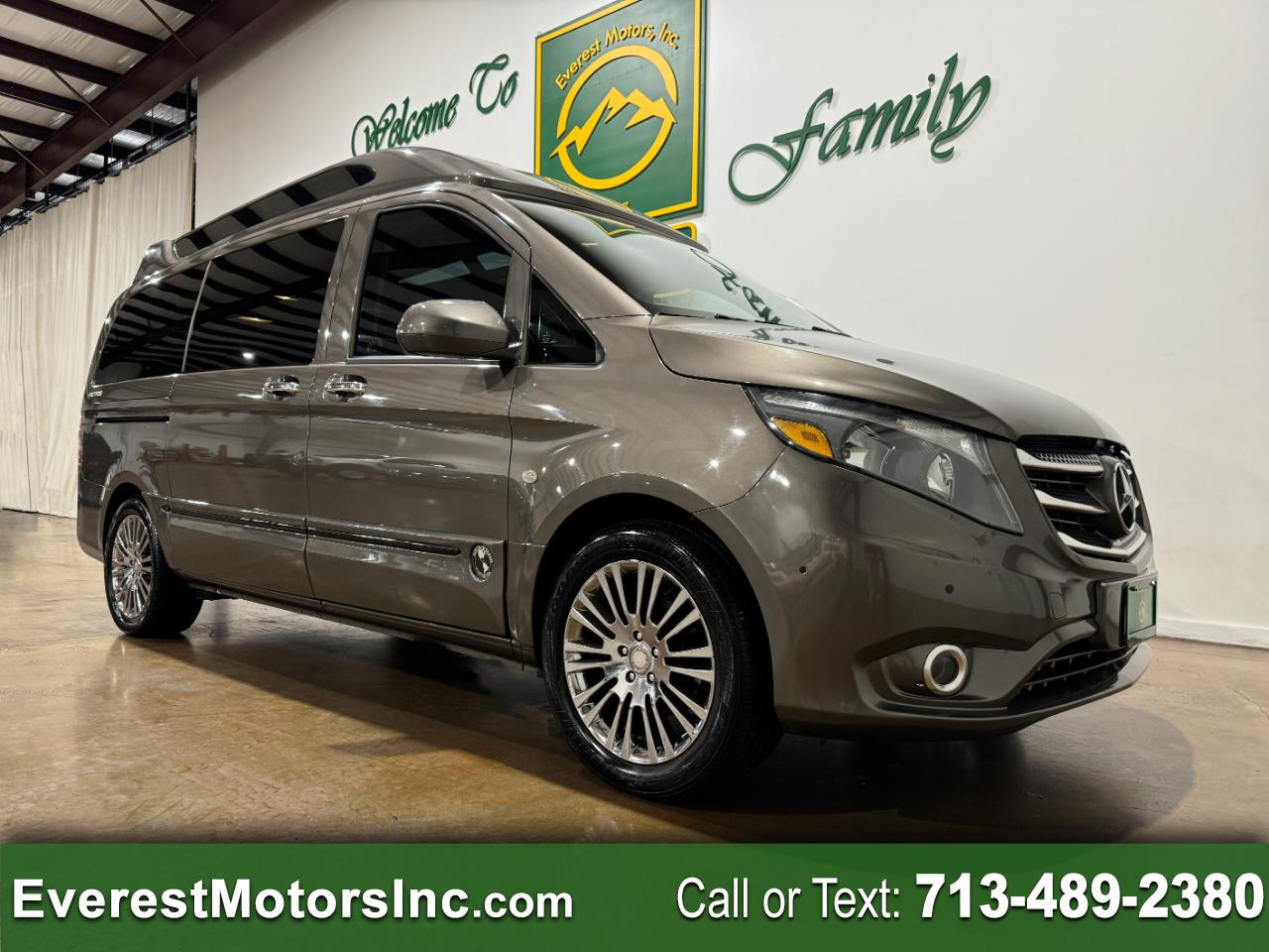 2016 Mercedes-Benz Metris Passenger Van Base