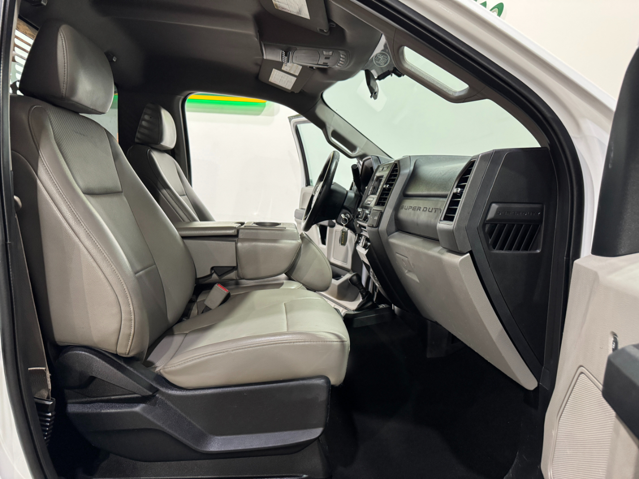 Ford Super Duty F-350 DRW  2017