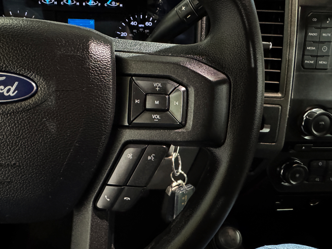 Ford Super Duty F-350 DRW  2017