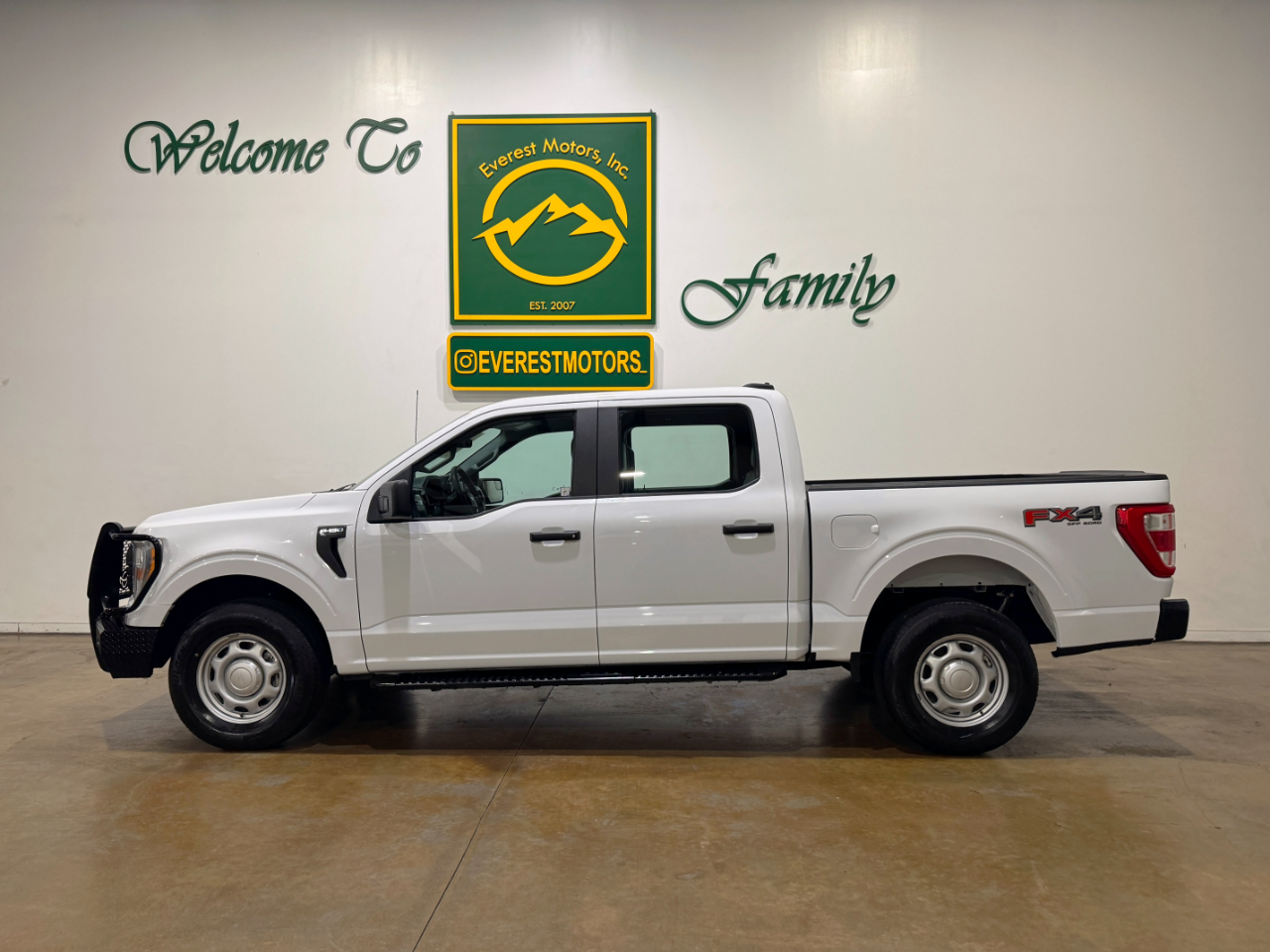 2022 Ford F-150 XL photo 4