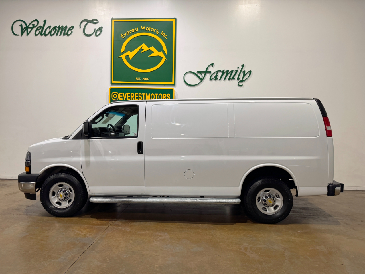 2020 Chevrolet Express Cargo Van 2500 photo 4