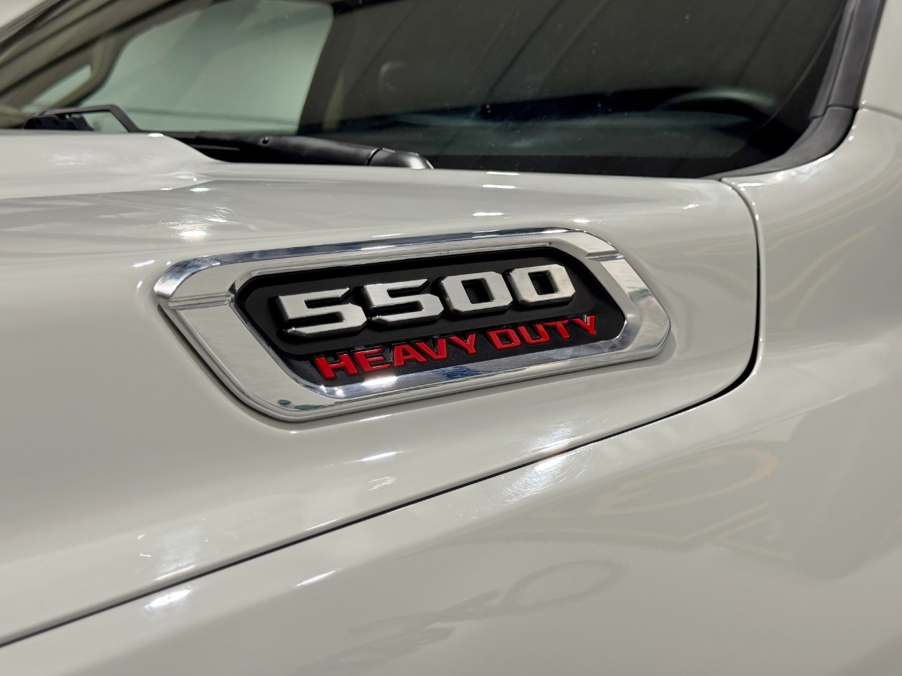 2020 Ram 5500 photo 32