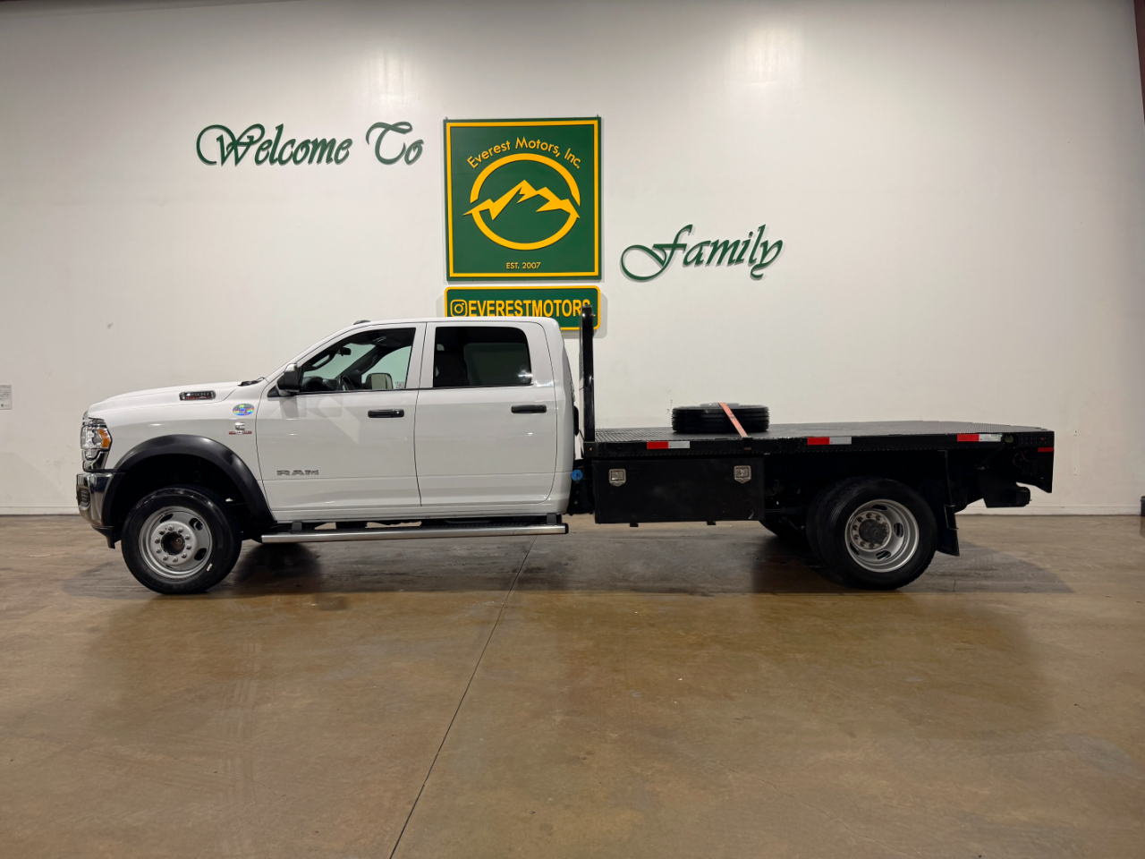 2022 Ram 4500 Tradesman photo 4