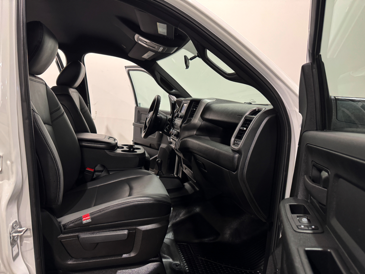2022 Ram 4500 Tradesman photo 13