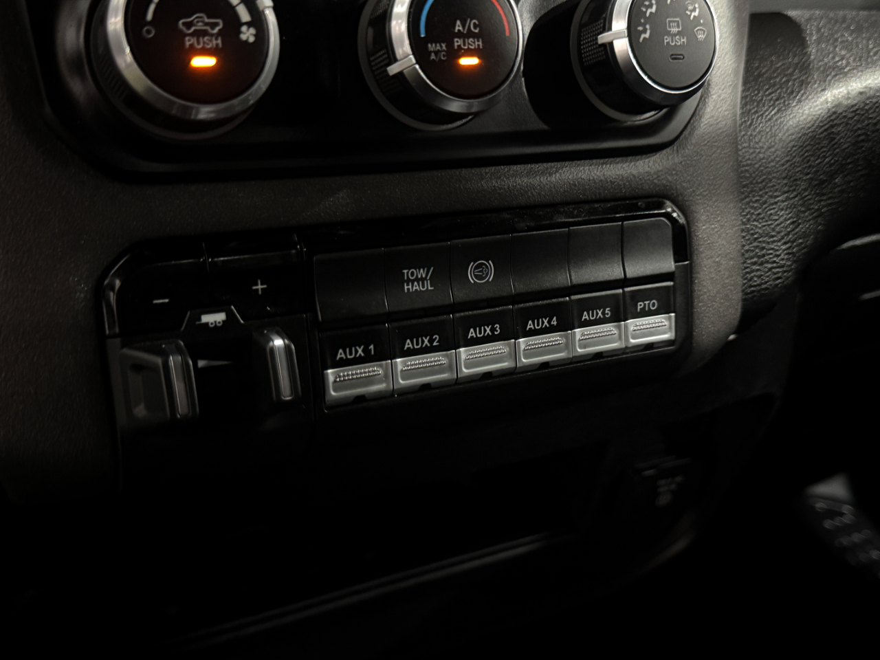 2022 Ram 4500 Tradesman photo 27