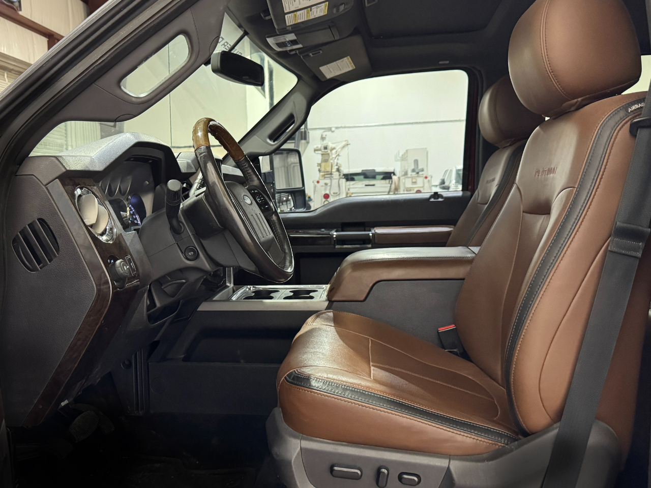 2015 Ford F-350 Platinum photo 4