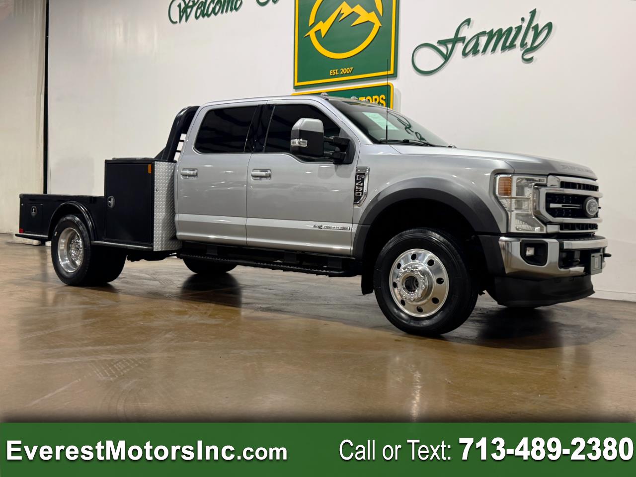 2022 Ford Super Duty F-450 DRW LARIAT 4X4 CC 9FT FLATBED 6.7L DIESEL 1OWNER PTO