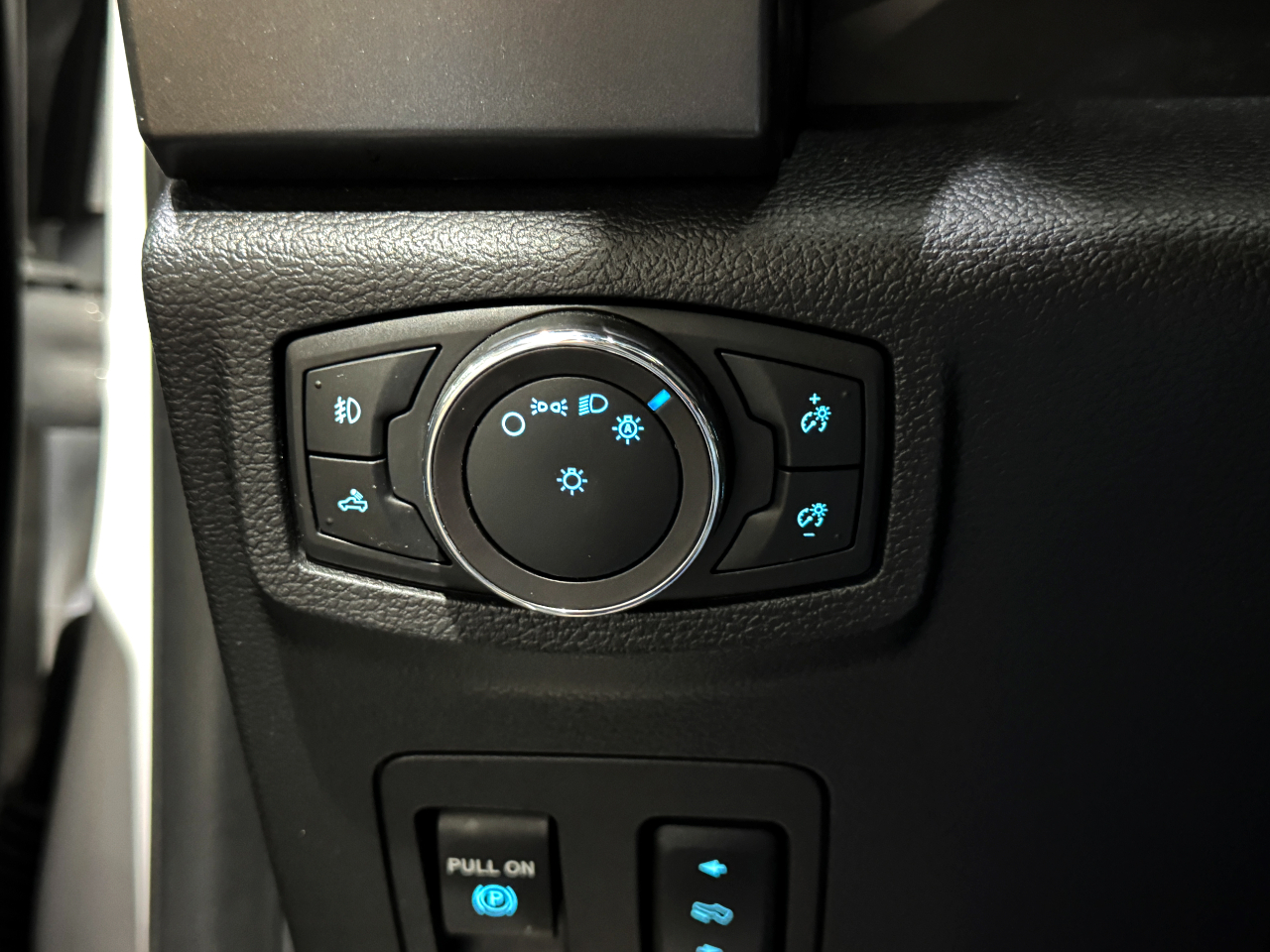 Ford F-150  2018 Ford F-150  2018