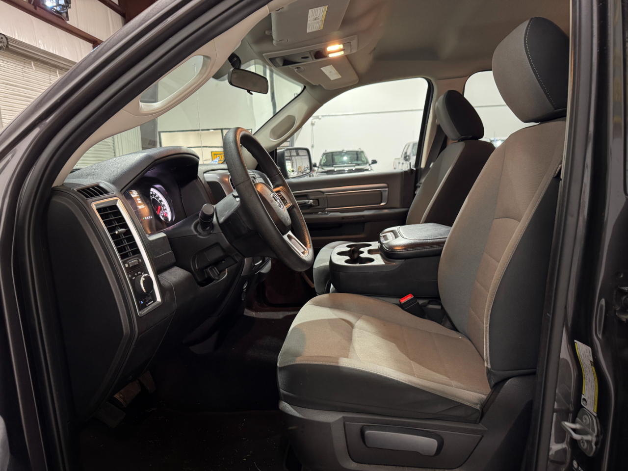 2022 Ram 1500 Classic SLT photo 3