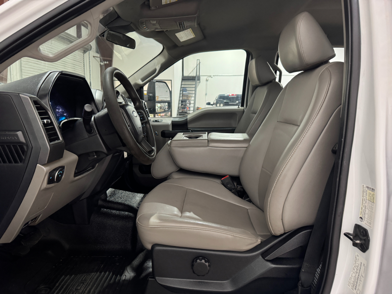 2021 Ford F-250 XL FX4 photo 4