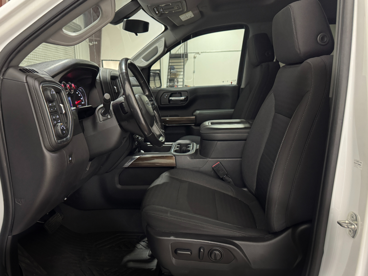 2021 Chevrolet Silverado 1500 LT Z71 photo 4