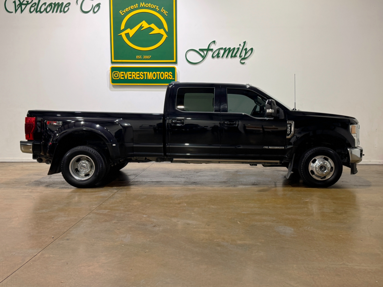 Ford Super Duty F-350 DRW  2021