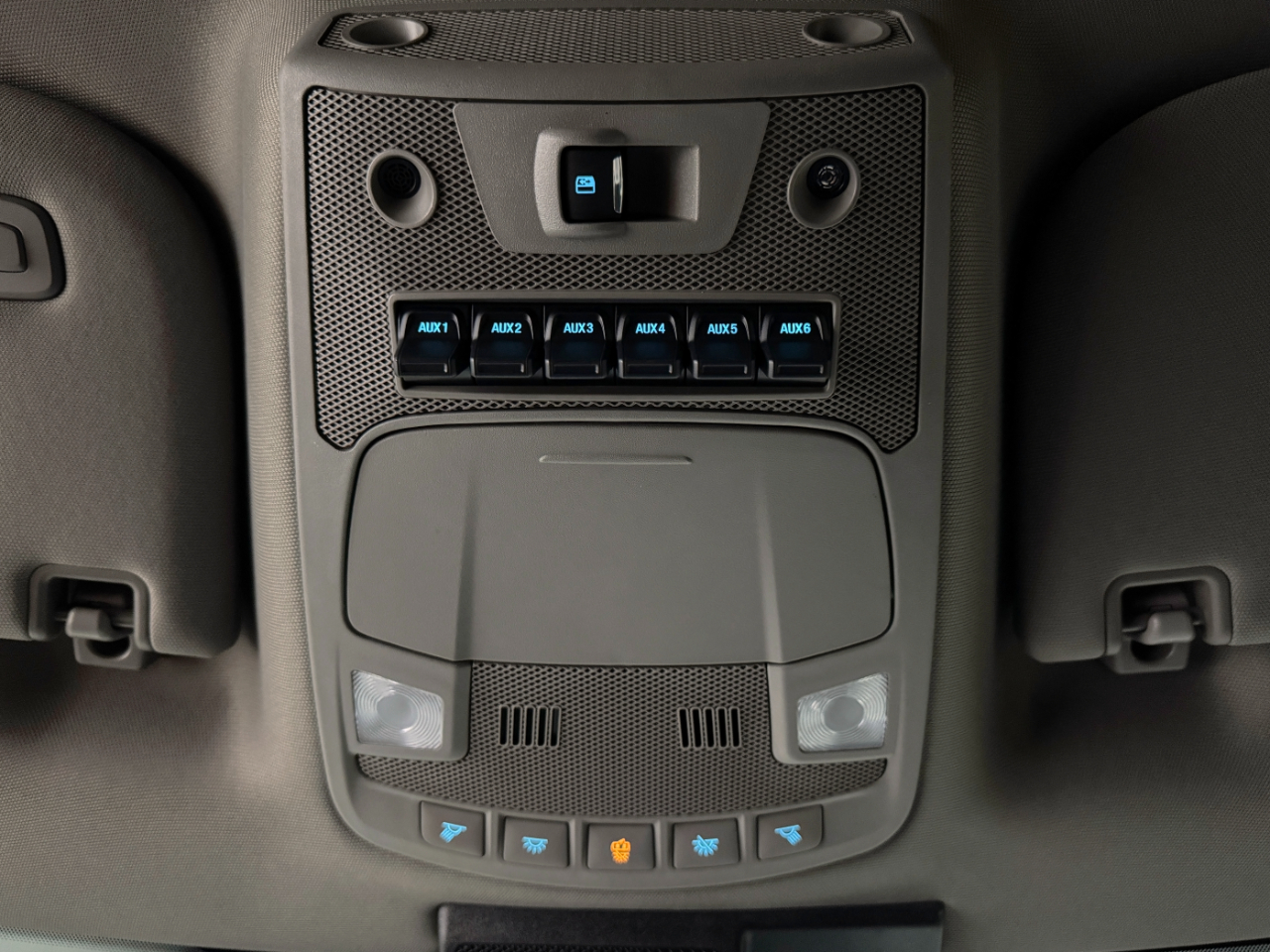 Ford Super Duty F-350 DRW  2021