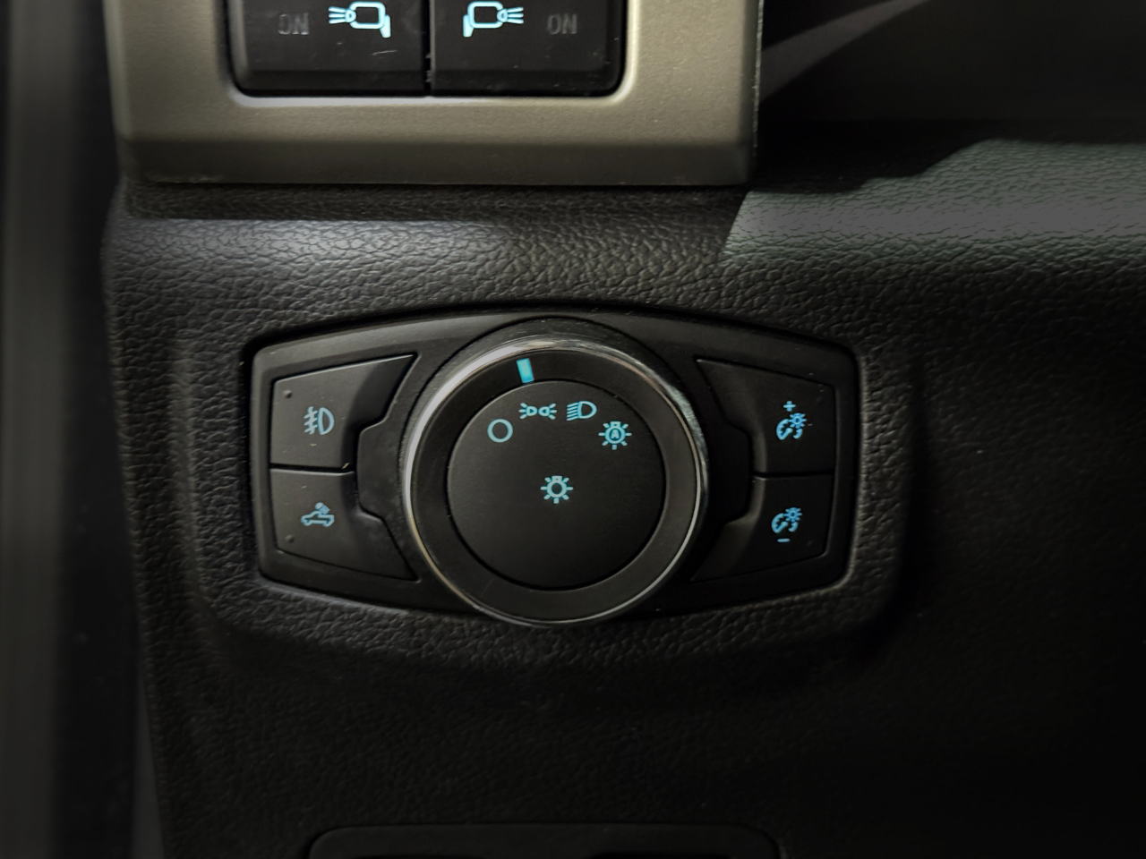 Ford Super Duty F-350 DRW  2021