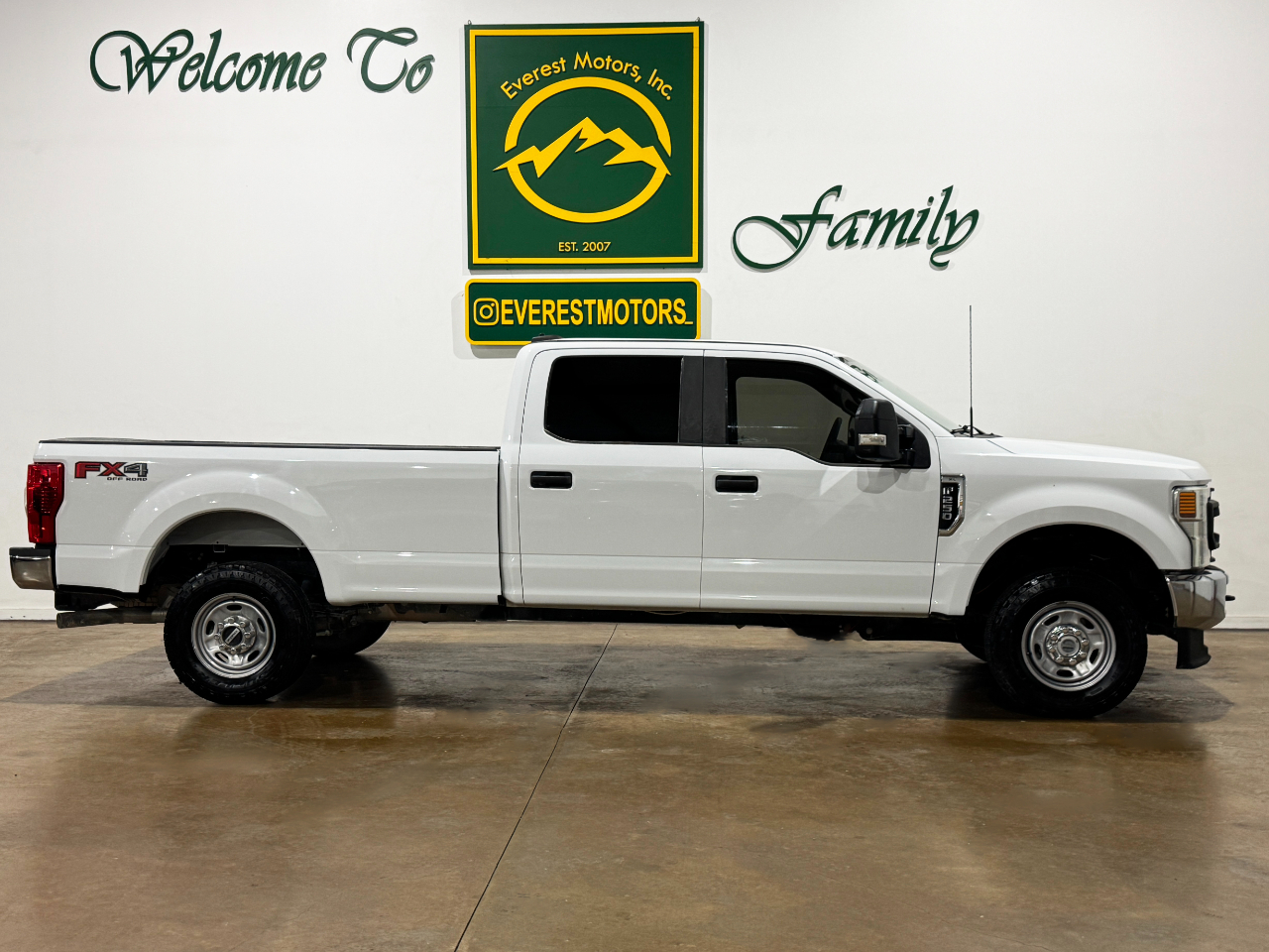 Ford Super Duty F-250 SRW  2022