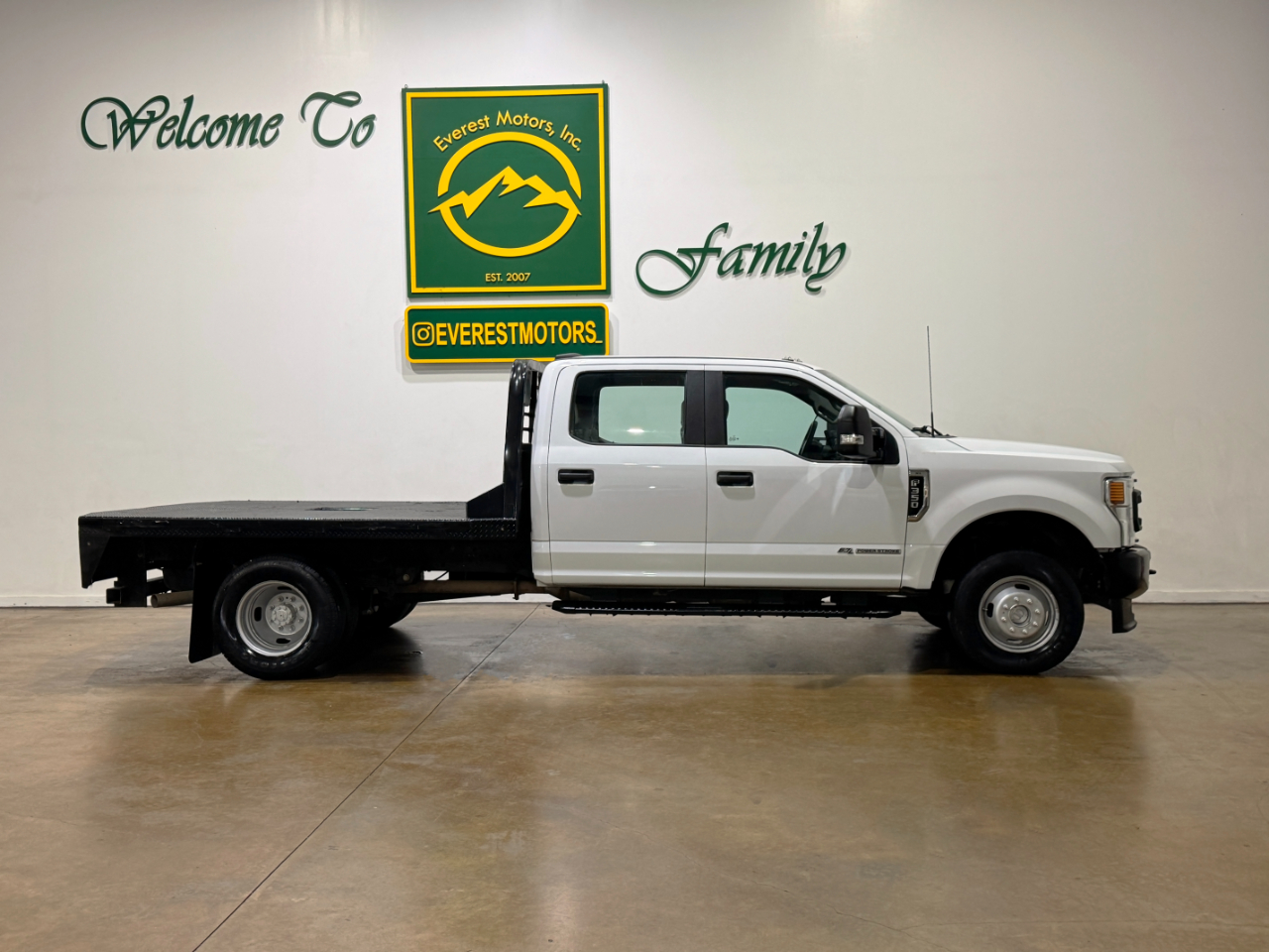 Ford Super Duty F-350 DRW  2022