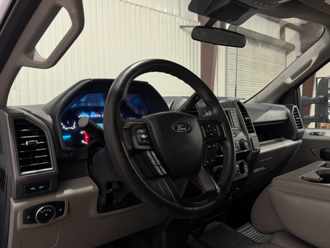 Ford Super Duty F-350 DRW  2022