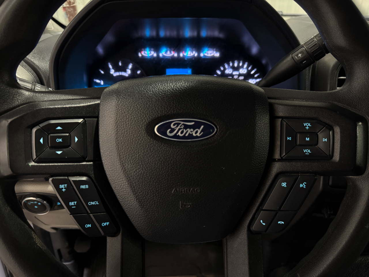 Ford Super Duty F-350 DRW  2022