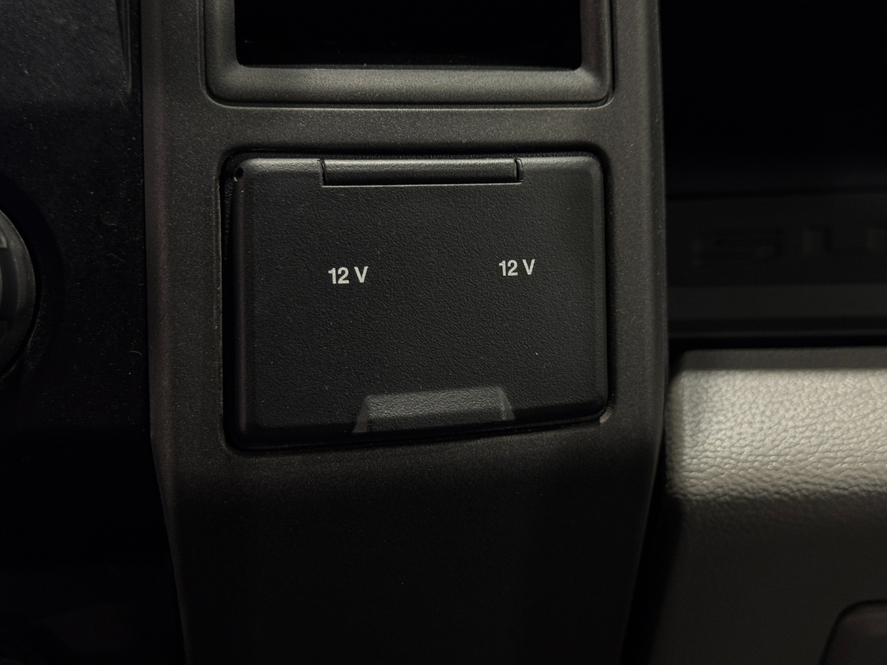 Ford Super Duty F-350 DRW  2022