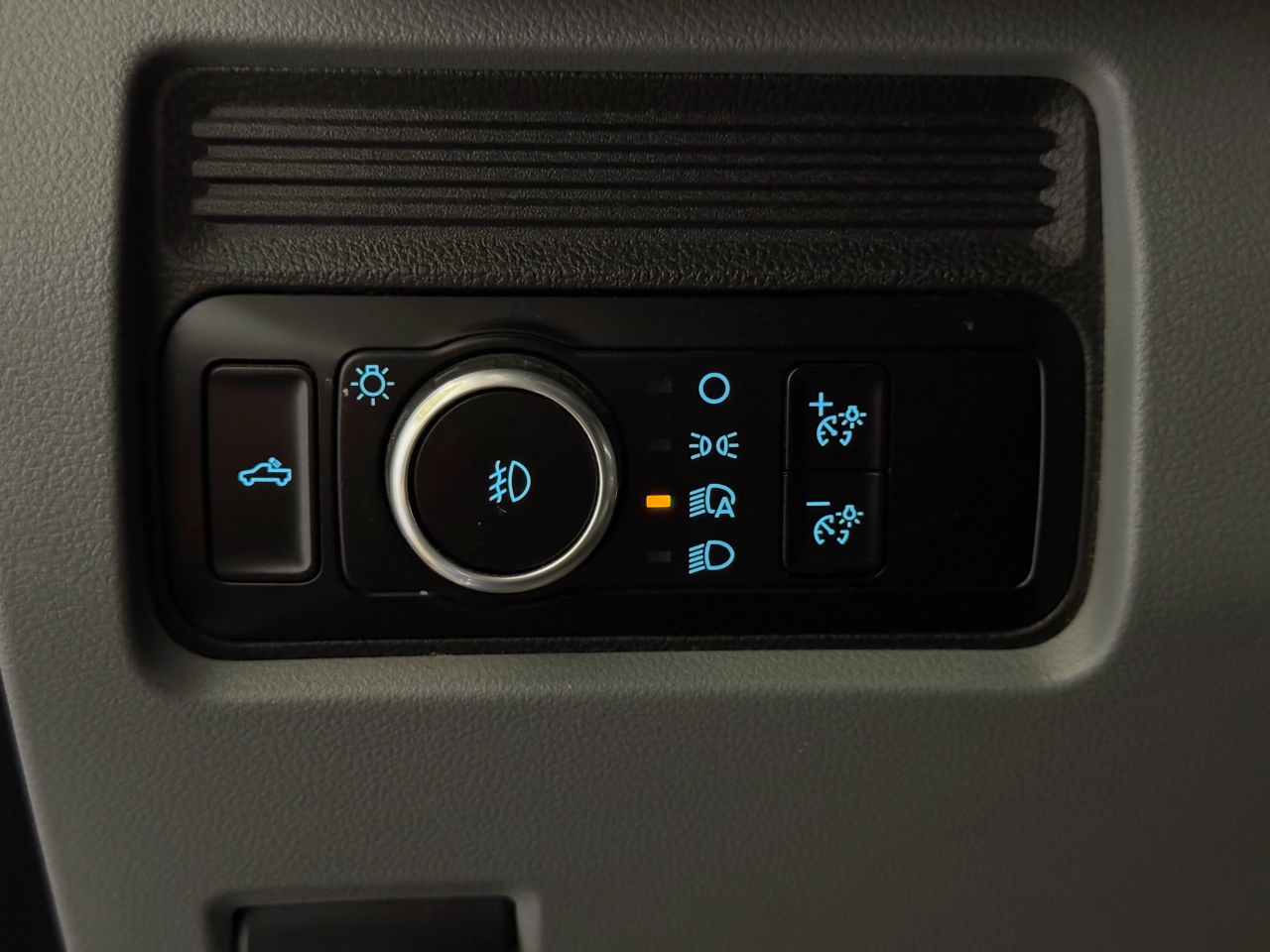 Ford Super Duty F-250 SRW  2023