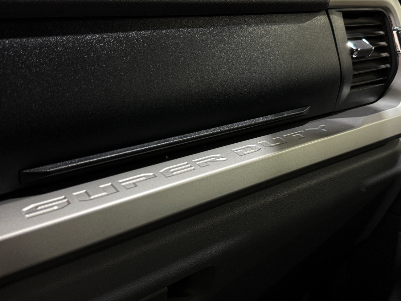 Ford Super Duty F-250 SRW  2023