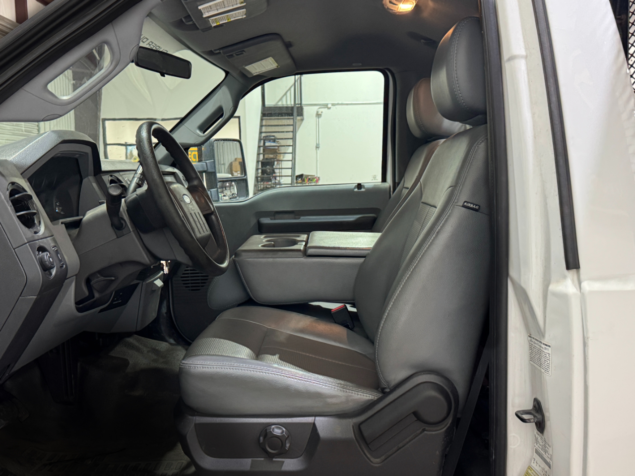 Ford Super Duty F-550 DRW  2012