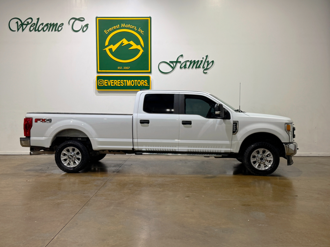 Ford Super Duty F-250 SRW  2022