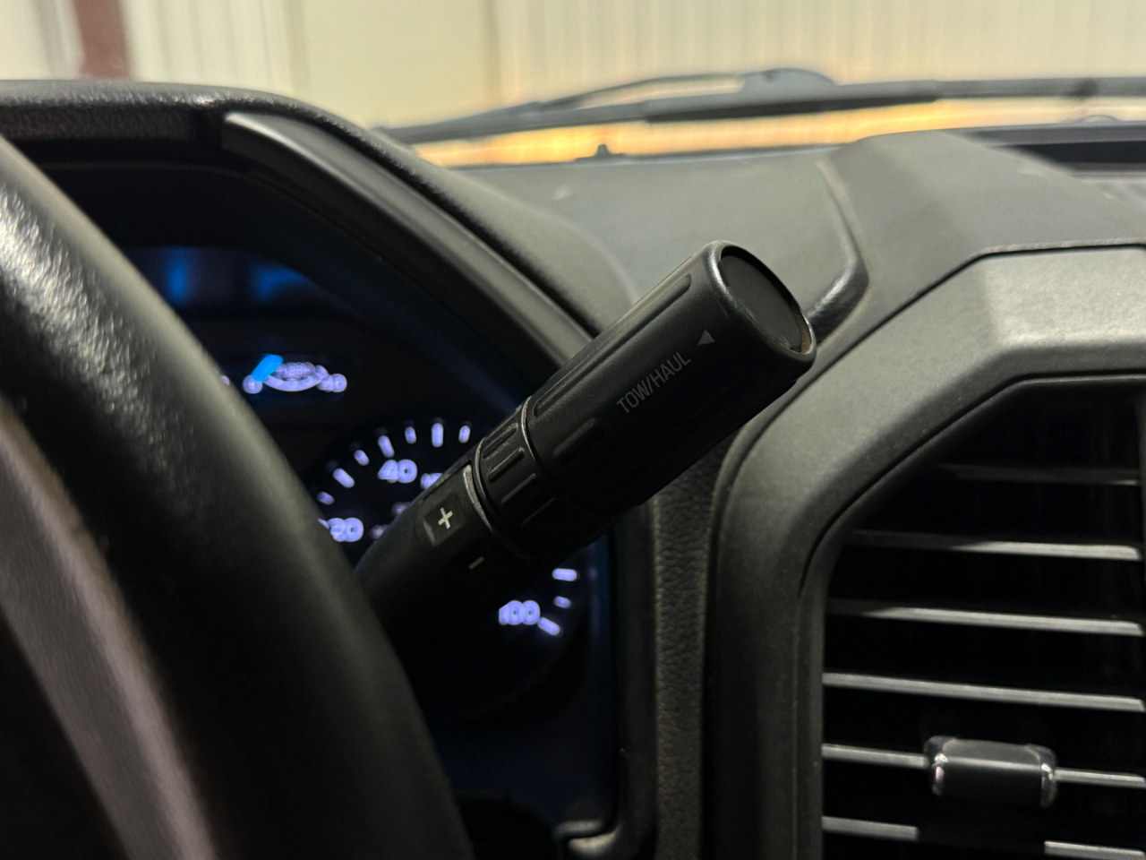 Ford Super Duty F-250 SRW  2017