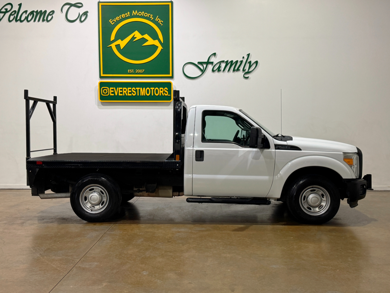 Ford Super Duty F-250 SRW  2012