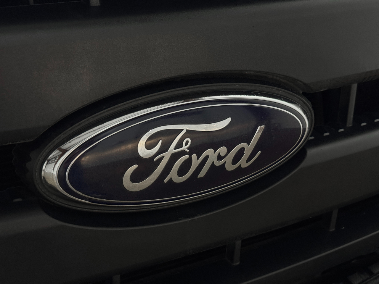 Ford Super Duty F-250 SRW  2012