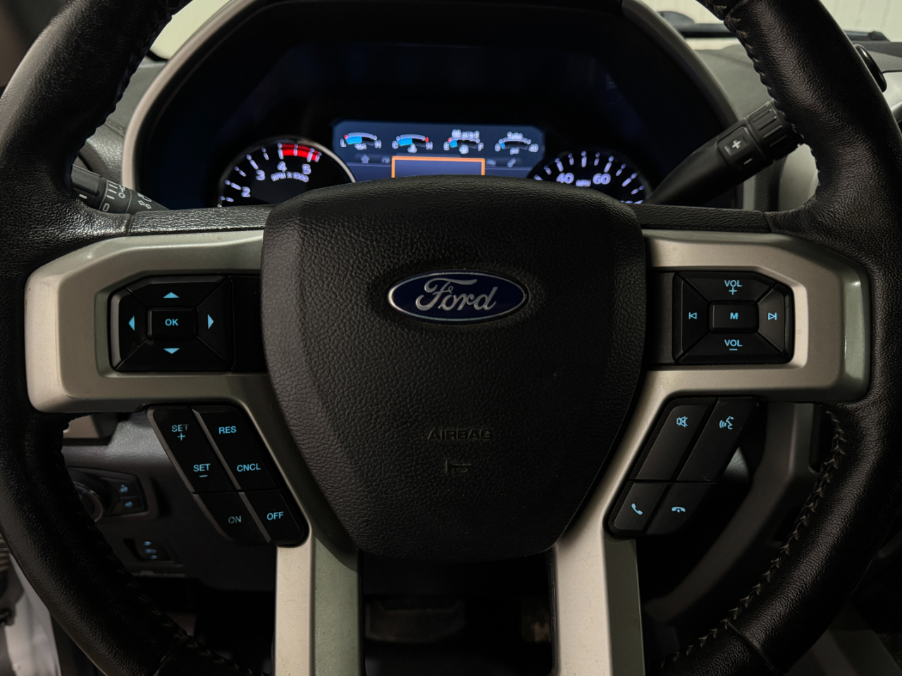 Ford Super Duty F-350 DRW  2019