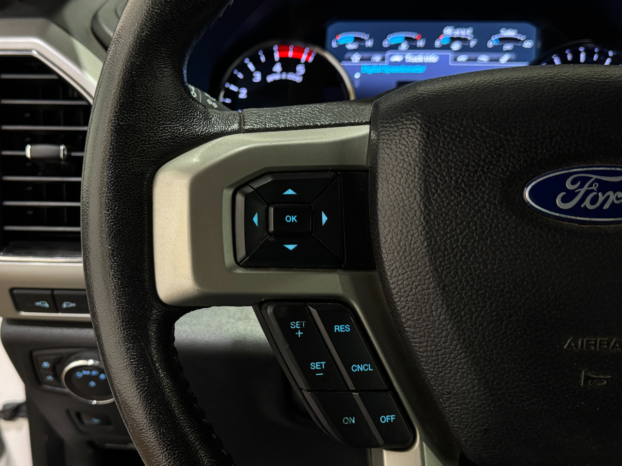 Ford Super Duty F-350 DRW  2019