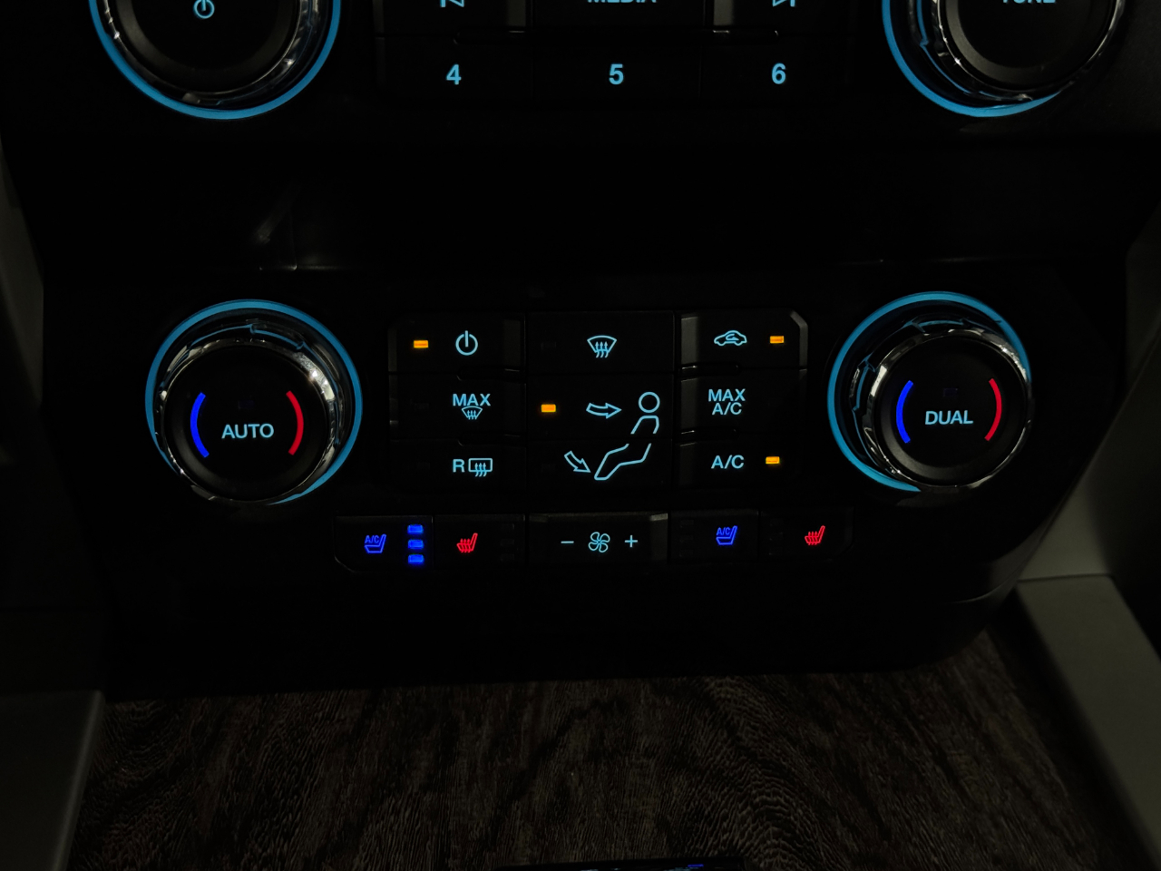 Ford Super Duty F-350 DRW  2019