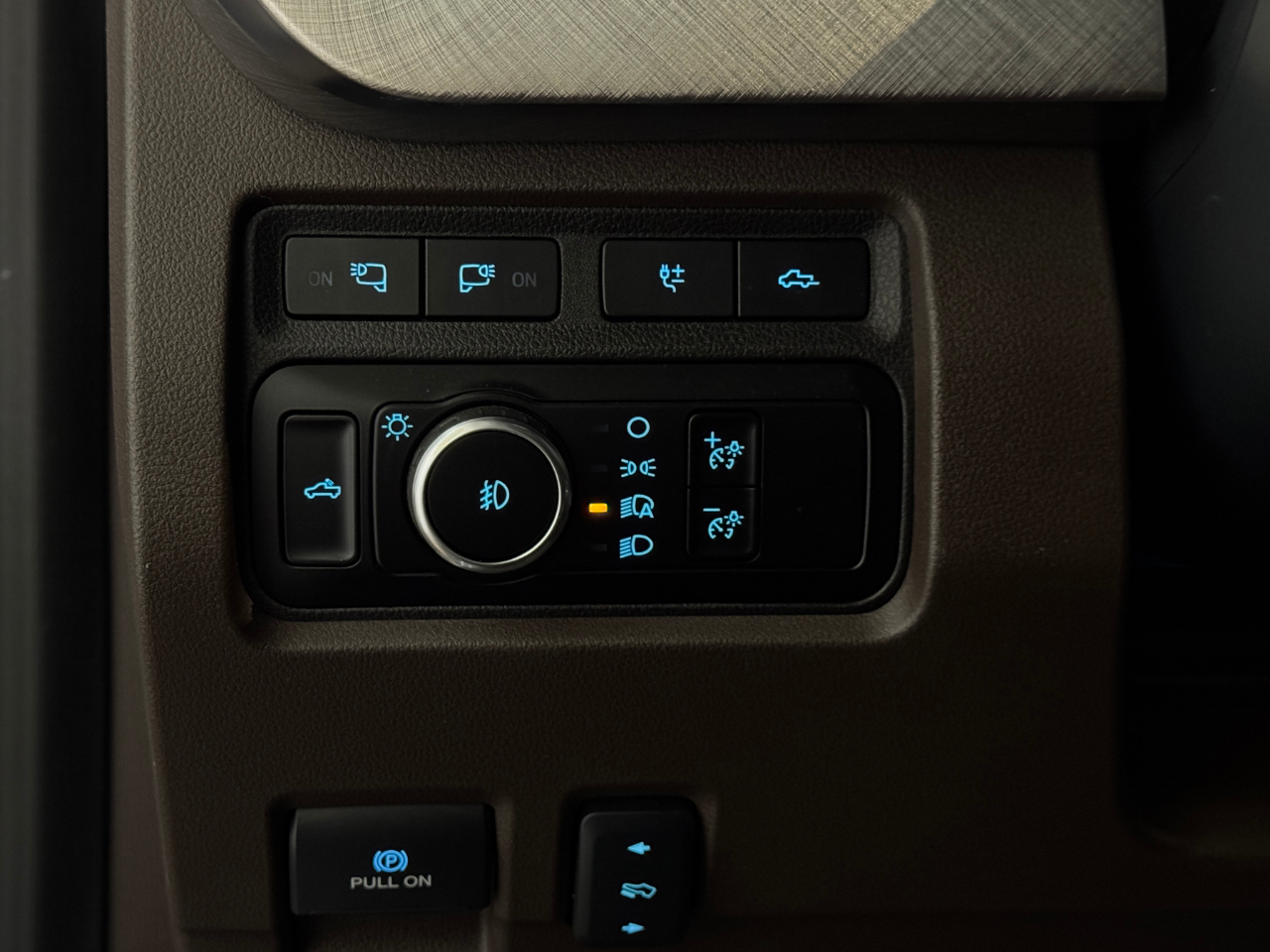 Ford Super Duty F-250 SRW  2024