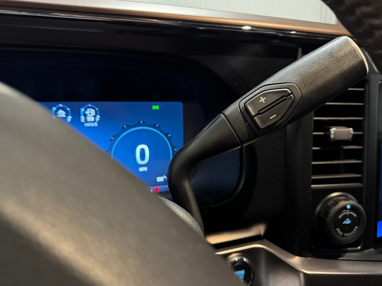 Ford Super Duty F-250 SRW  2024