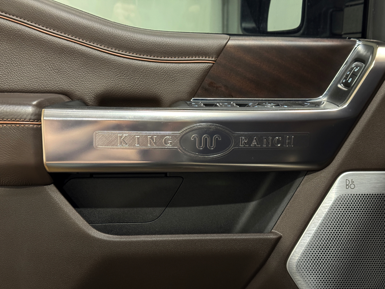 Ford Super Duty F-250 SRW  2024