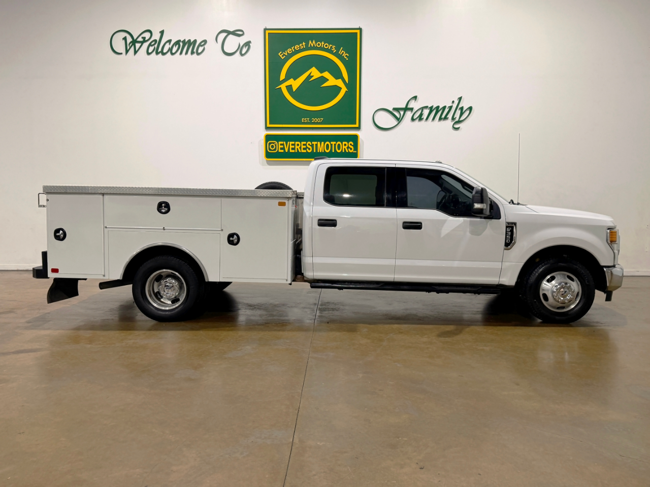 Ford Super Duty F-350 DRW  2021