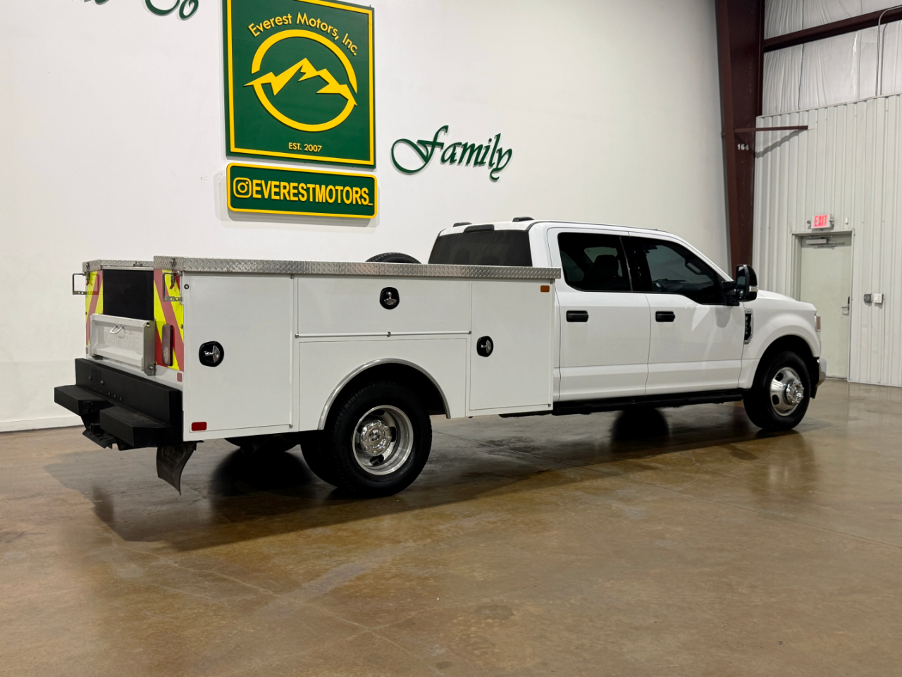 Ford Super Duty F-350 DRW  2021