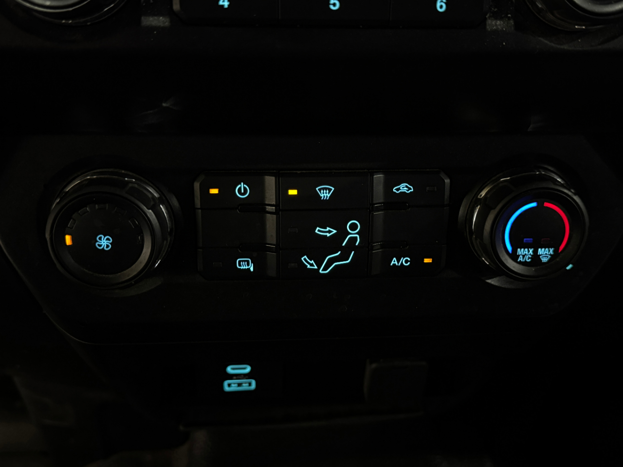 Ford Super Duty F-350 DRW  2021