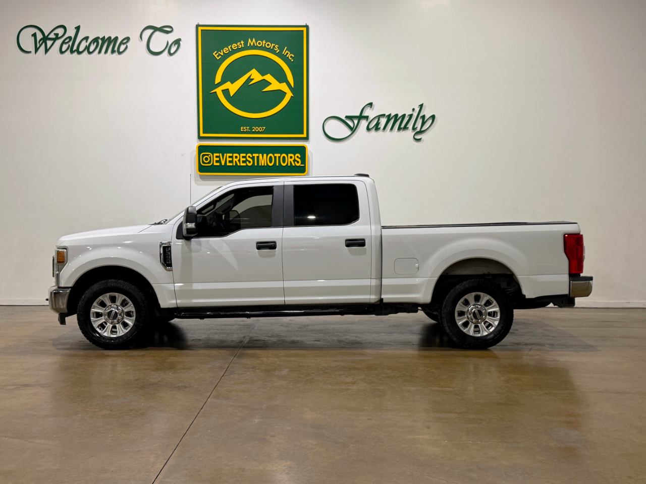 Ford Super Duty F-250 SRW  2022