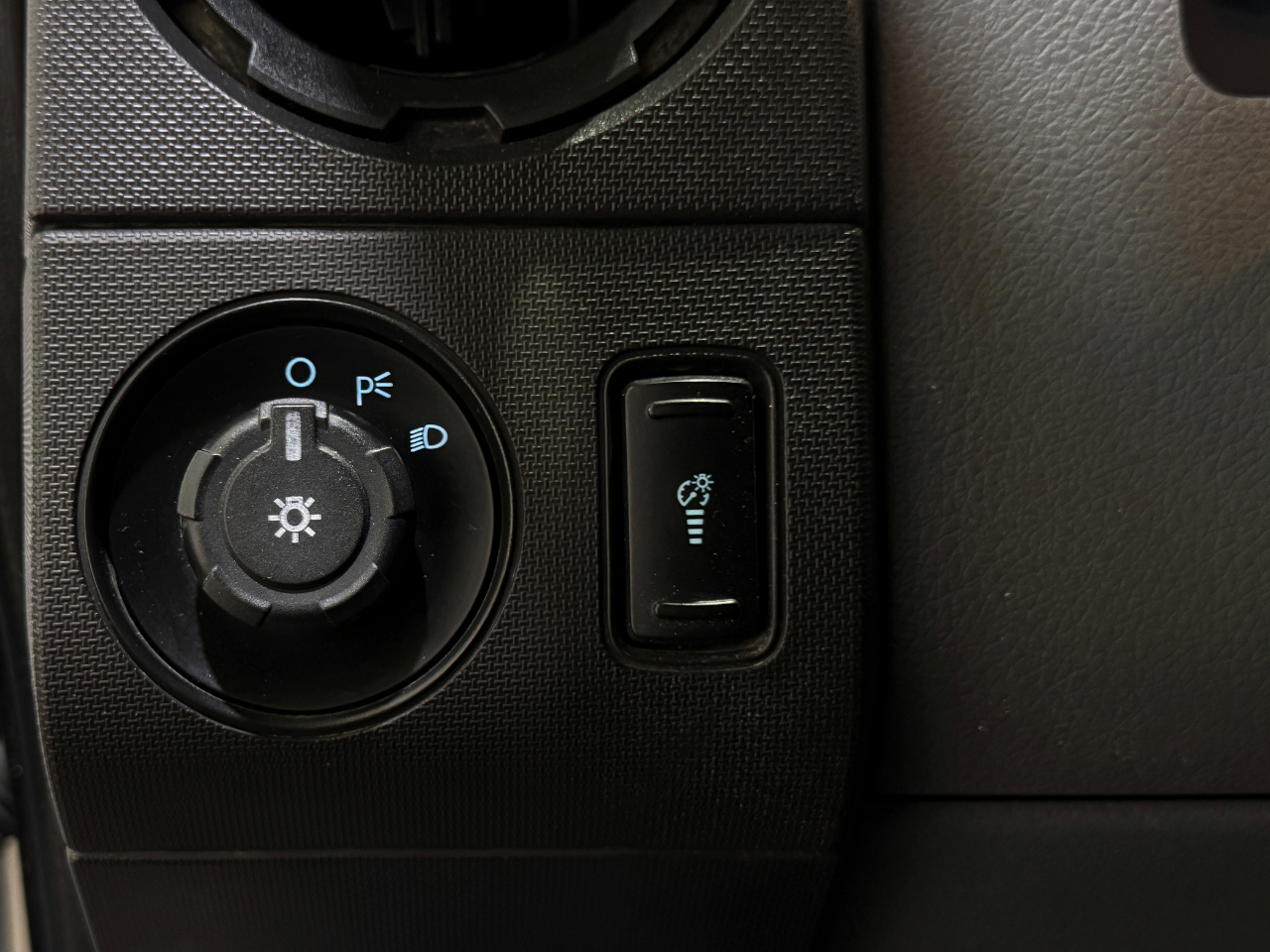 Ford Super Duty F-350 DRW  2015