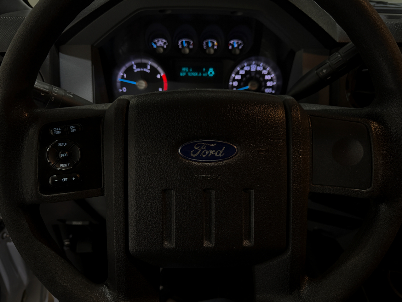 Ford Super Duty F-350 DRW  2015